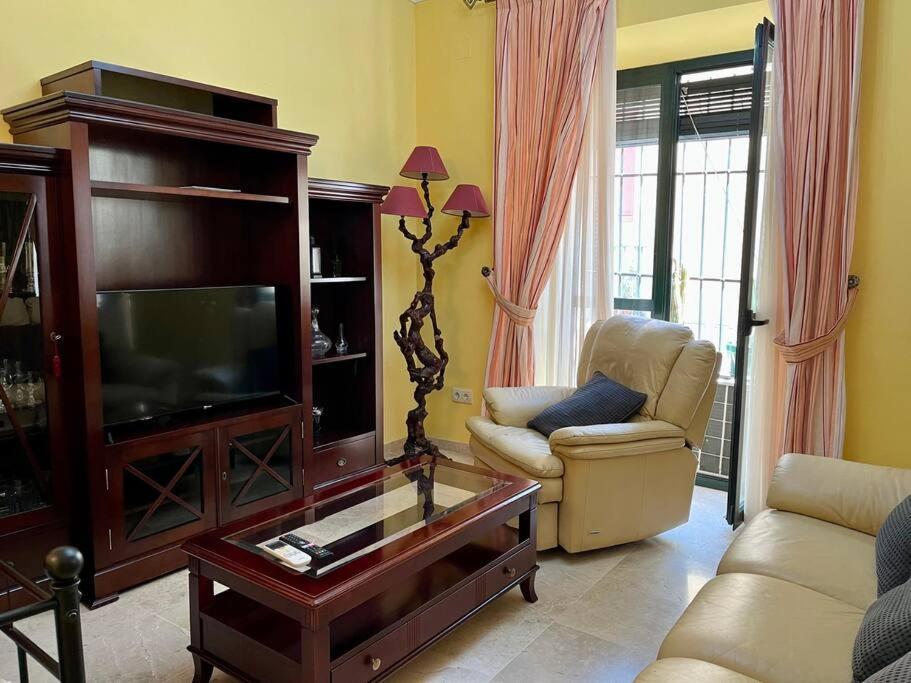 Apartamento Suite Alameda De Hercules Sevilla Exterior foto