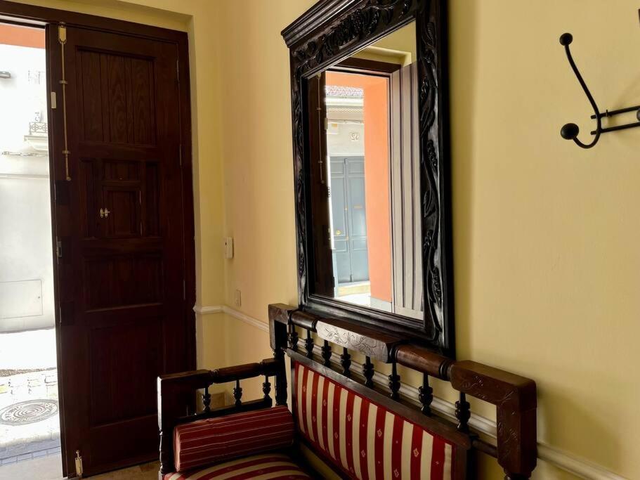 Apartamento Suite Alameda De Hercules Sevilla Exterior foto